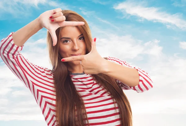 Woman doing a frame gesture — Stock Photo, Image