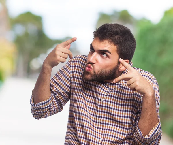 Un uomo che fa un gesto folle — Foto Stock