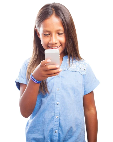 Menina usando smartphone — Fotografia de Stock