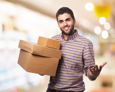 adam tutarak kutuları