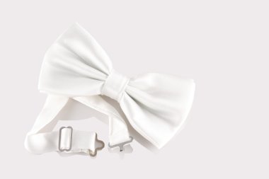 Beyaz papyon yakın çekim