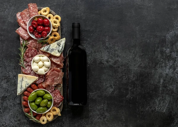 Italian Antipasti Charcuterie Board Bottle Wine Holiday Entertainment Assortments Meat — Stock Photo, Image