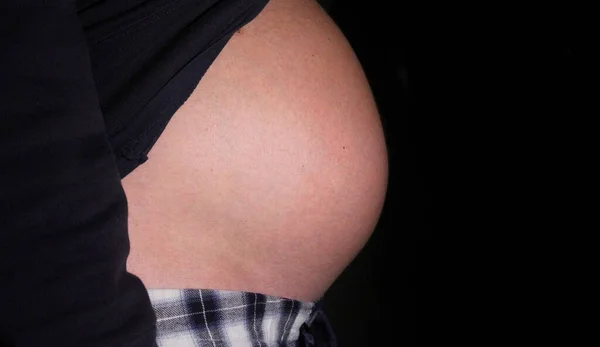 Gravid Kvinna Väntar Sitt Barn Med Massor Kärlek — Stockfoto