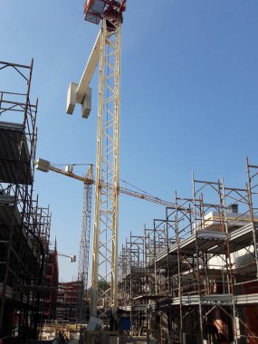 Tatilden döndükten sonra şantiyede çalışmaya devam edilmesi