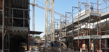 Tatilden döndükten sonra şantiyede çalışmaya devam edilmesi