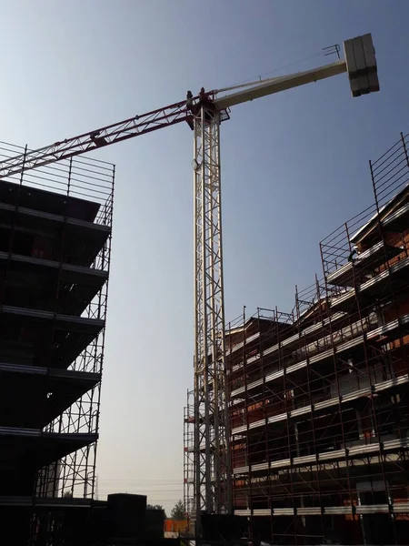 Wiederaufnahme Der Arbeit Auf Der Baustelle Nach Der Rückkehr Aus — Stockfoto