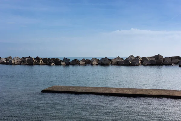 Piscine Eau Salée Méditerranée Hiver Sans Vagues Ciel Bleu Nuageux — Photo