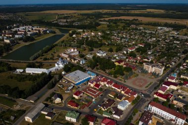 Avila 'lı Aziz Teresa Kilisesi, Shchuchin, Belarus' un merkezinde yer alan bir Katolik Kilisesi. Shchuchin şehrinde manastır binaları olan eski bir kilise..