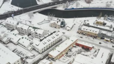 Minsk 'in karla kaplı şehir merkezinde. Yukarı şehir. Beyaz Rusya