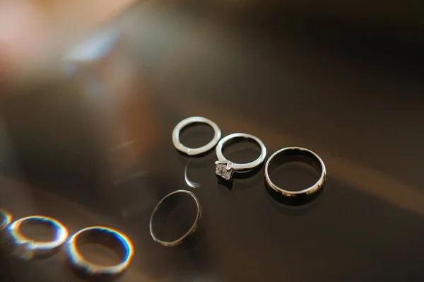Close Two Gold Wedding Rings Wedding — Stock Photo, Image