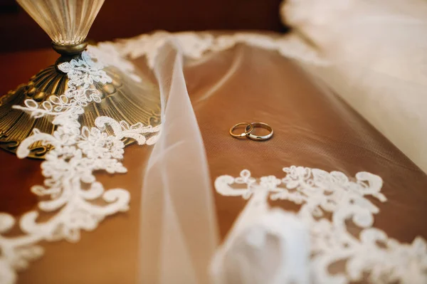 Primer Plano Dos Anillos Oro Para Una Boda —  Fotos de Stock