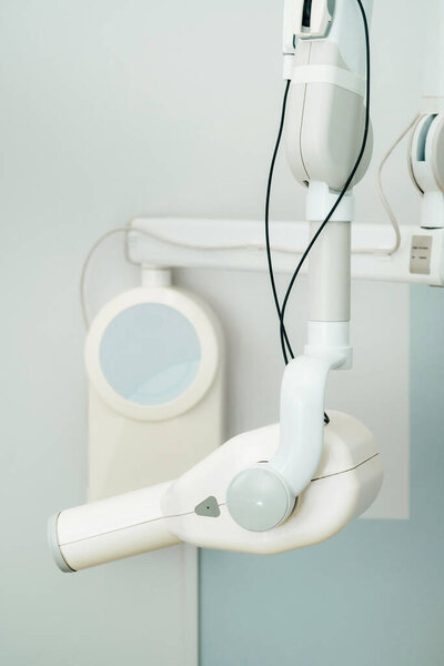 Оборудование в рентгеновском кабинете в больнице.