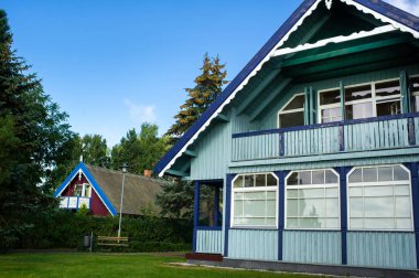 17 Ağustos 2017, Pervalka köyü, Litvanya, eski Litvanya geleneksel ahşap evi.