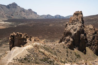 Teide Volkanı Ulusal Parkı 'nda bir krater. Mars manzaralı. İspanya..