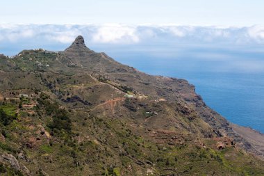 Tenerife dağlarının manzarası. Kanarya Adaları, İspanya.