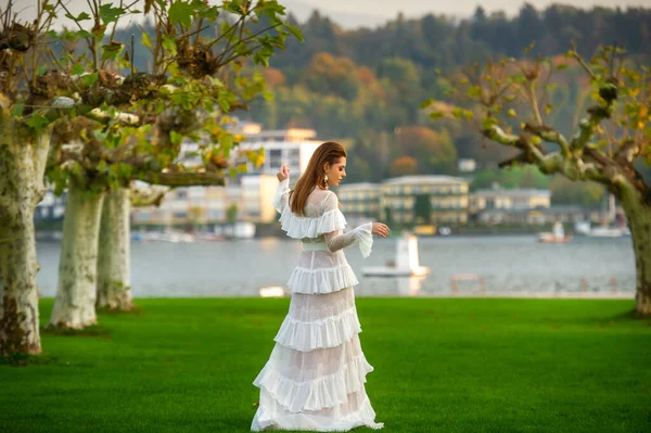 Bride White Wedding Dress Park Austrian Town Large Trees Sunset — Stock Photo, Image