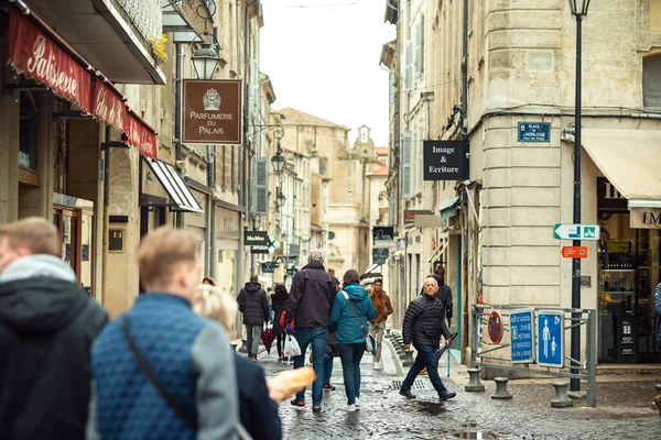 Avignon Frankrike April 2019 Old Town Street Och Turister Centrala — Stockfoto