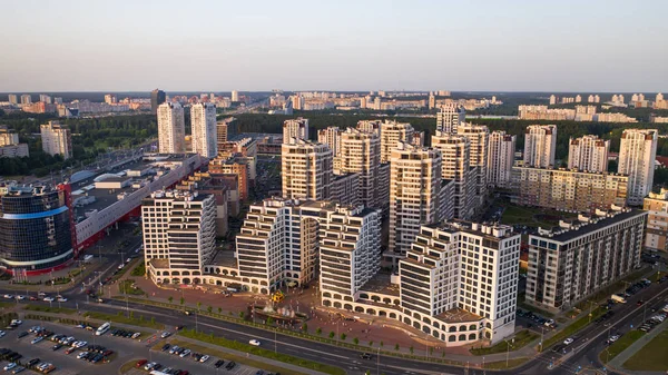 Minsk Şehrinin Yeni Ilçesinin Yüksekliğinden Bir Görüntü Minsk Deniz Fenerinin — Stok fotoğraf