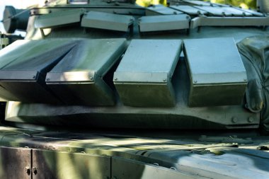 Tankın taretinin aktif zırhı. Askeri kavram.