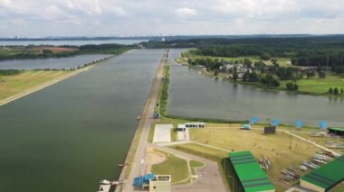 Minsk.Belarus yakınlarındaki Zaslavl şehrindeki Kürek Kanalı 'nın en üst görüntüsü.