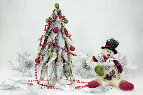 Αυτό Χριστουγεννιάτικο Δέντρο Είναι Φτιαγμένο Από Αποξηραμένα Ψάρια Νέα Χρονιά — Φωτογραφία Αρχείου