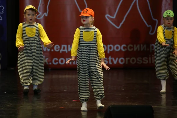 Koncertsal Cosmos Moskva Rusland 2018 International Konkurrence Festival Kreative Teams - Stock-foto