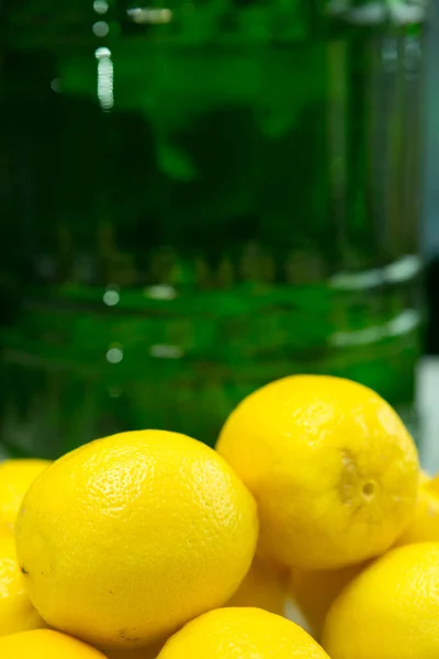 Proceso Hacer Licor Limón Limoncello Casa Limones Frescos Lavados Fondo —  Fotos de Stock