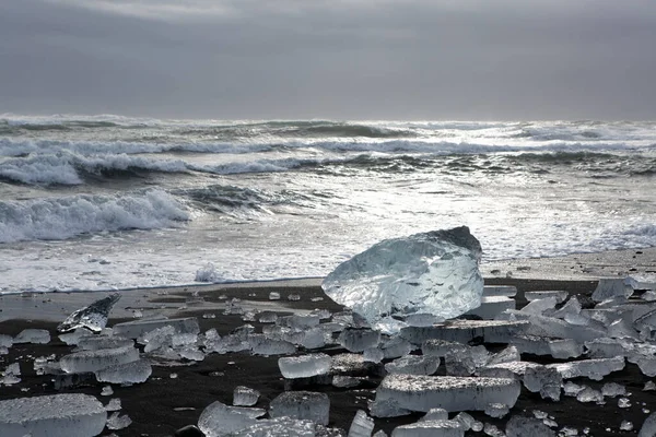 Prachtig Strand Het Zuiden Van Ijsland Met Een Zwart Lava — Stockfoto