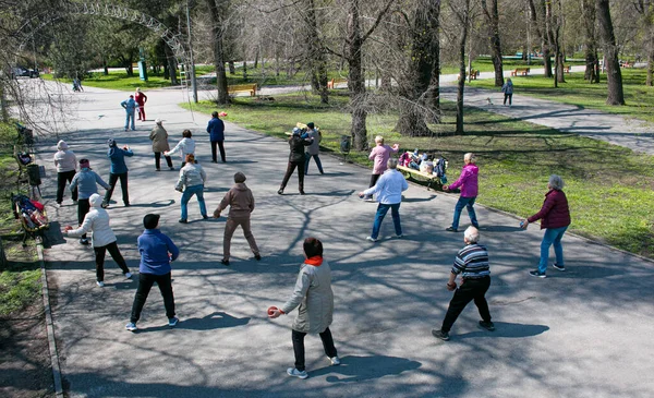 Dnepropetrovsk Ucrania 2021 Grupo Personas Mayores Que Hacen Gimnasia Salud —  Fotos de Stock