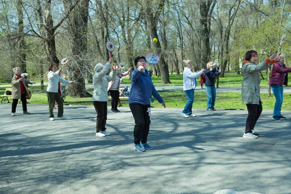 Dnepropetrovsk Ucrania 2021 Grupo Personas Mayores Que Hacen Gimnasia Salud —  Fotos de Stock