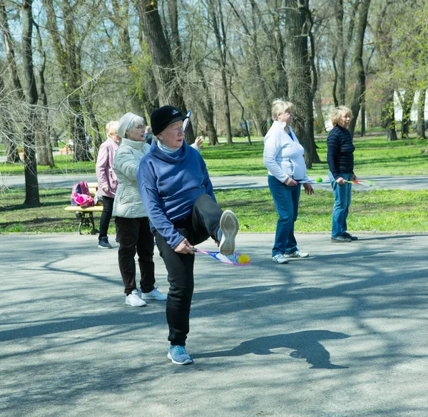 Dnepropetrovsk Ucrania 2021 Grupo Personas Mayores Que Hacen Gimnasia Salud —  Fotos de Stock