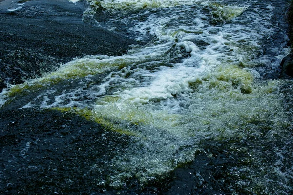 Textura Del Agua Superficie Una Pequeña Cascada Primer Plano Estepa —  Fotos de Stock