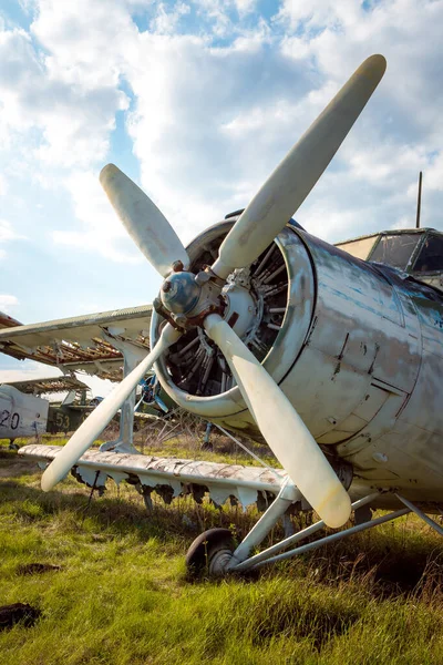 Antiguo Avión Militar Soviético Pie Aeródromo Técnica Usada Oxidada — Foto de Stock