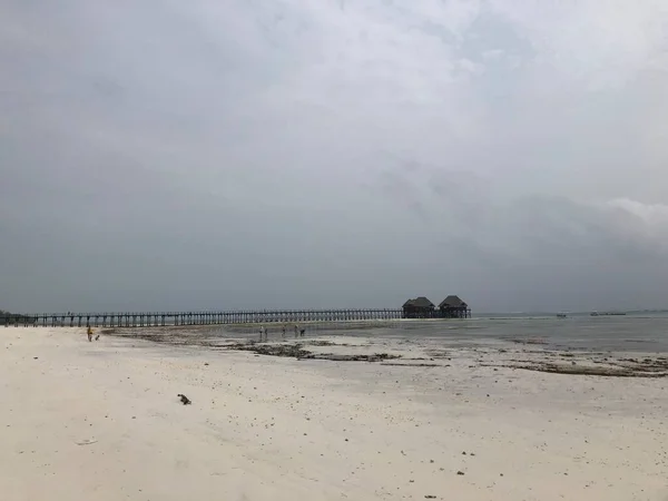 Costa Oceano Índico Casas Madeira Palafitas Refluxo Fluxo Ilha Zanzibar — Fotografia de Stock