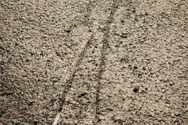 碎裂的沥青路面 铺装沥青的预备性道路工程 — 图库照片