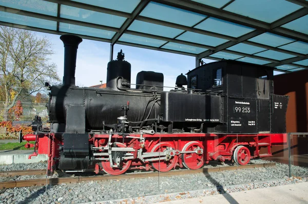 Regensburg Bavaria Germany 2014 Vintage Steam Locomotive 城市中的纪念碑 — 图库照片