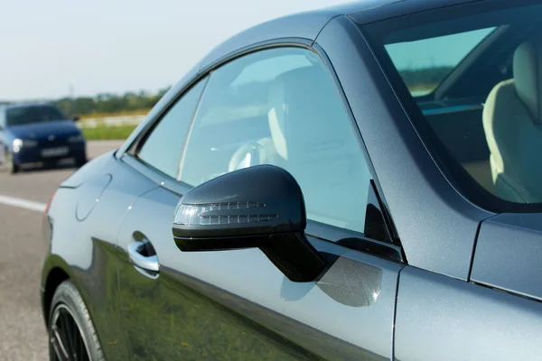 Dnepropetrovsk Ukraine 2021 Photos Mercedes Benz Sl550 Convertible Side Mirror — Stock Photo, Image