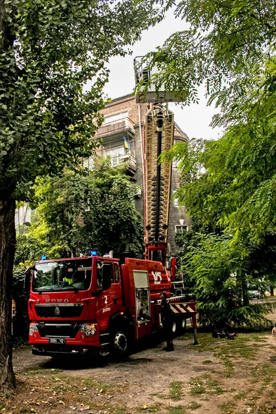 Dnepropetrovsk Ucrânia 2021 Incêndio Prédio Residencial Cinco Andares Fuga Fogo — Fotografia de Stock