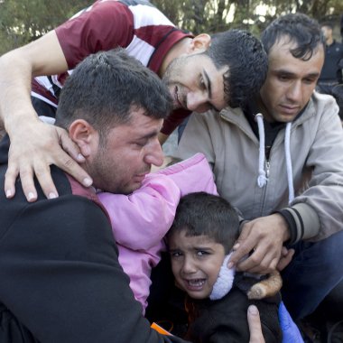 mülteci göçmenler, Lesvos şişme bot teknelerde geldi