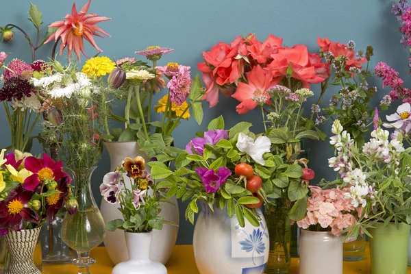 Flowers in vases — Stock Photo, Image