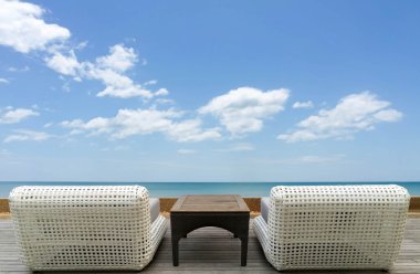 İzole sağlık kavramı passionfruits ve kadın bacak