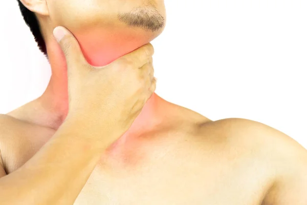 Человек чувствует боль в горле изолированы в обрезке пути. red dot — стоковое фото