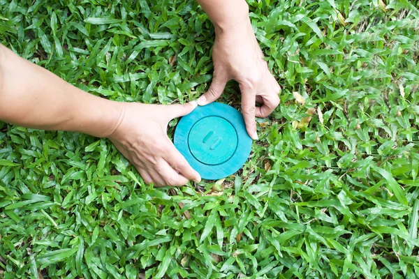 Control de mascotas puttine sistema de cebo termita en el suelo — Foto de Stock