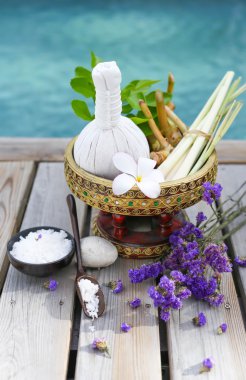 Spa aksesuarları ile Tay ot  