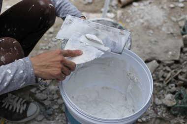 Sıvacı sıva kova karıştırma