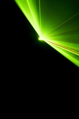 Lazer ışını siyah bir arka plan