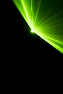 Lazer ışını siyah bir arka plan