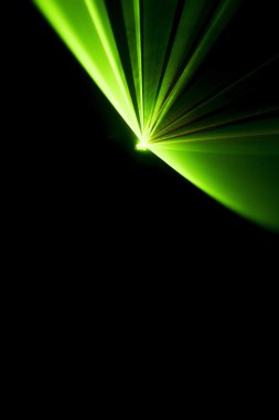 Lazer ışını siyah bir arka plan