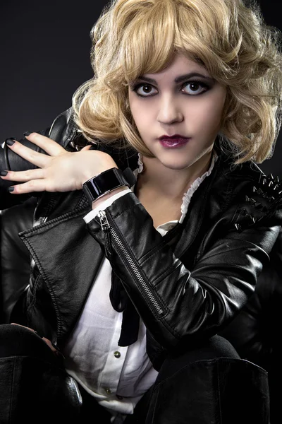 Female wearin  goth leather style — Stock Photo, Image