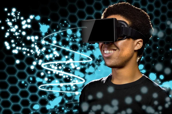 Man wearing Virtual Reality headset — Stock Photo, Image